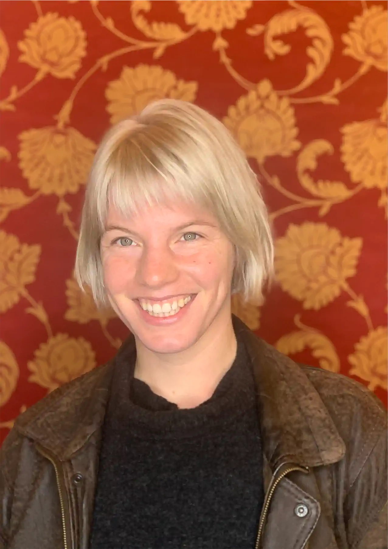 Bleach Root Touch-Up Icy Blonde