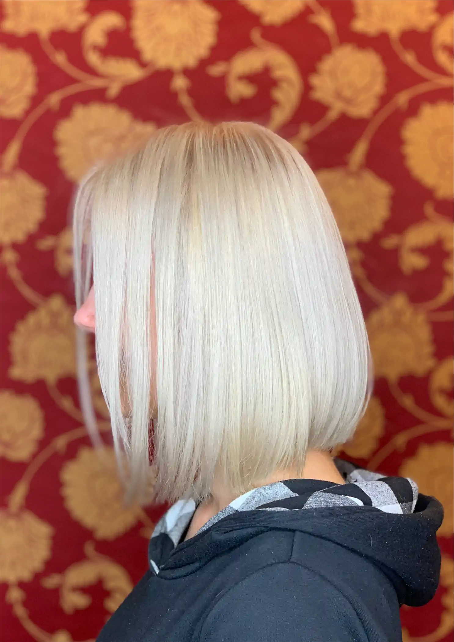Bleach Root Touch-Up Icy Blonde