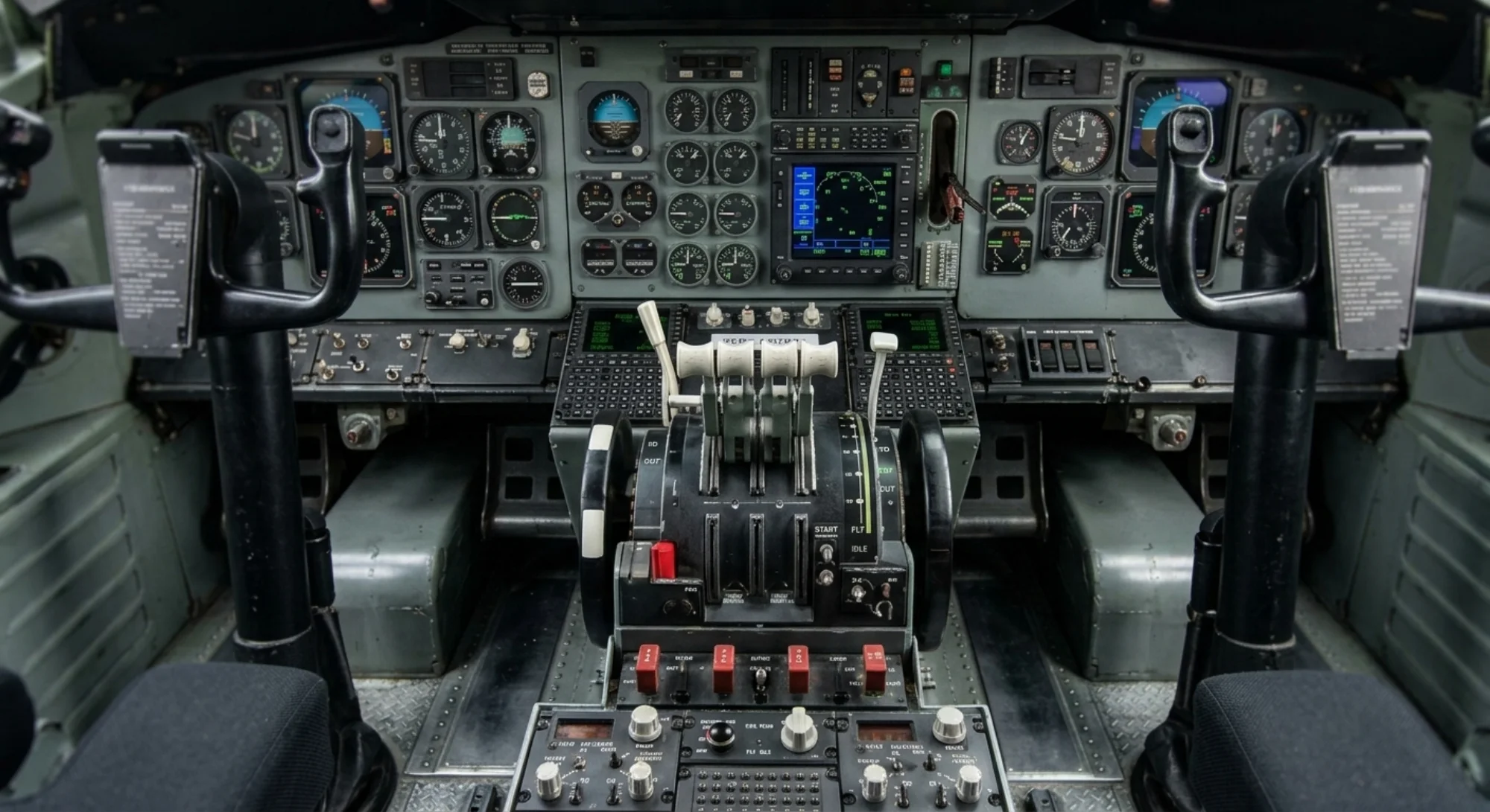 Lockheed Martin C-130 Hercules - Instrument Detail