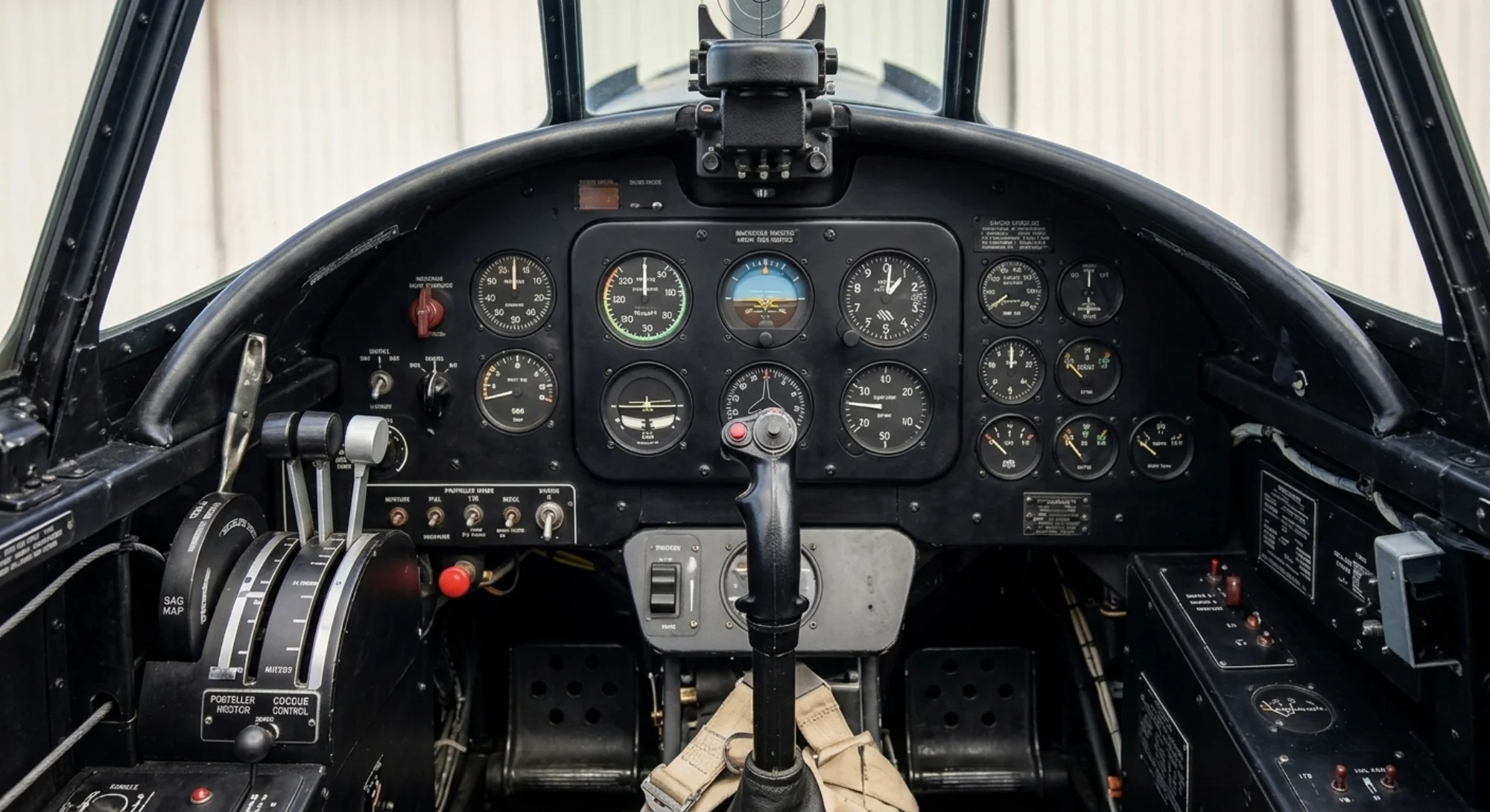 1940 Vought Vought F4U Corsair - Instrument Detail - Fighter aircraft