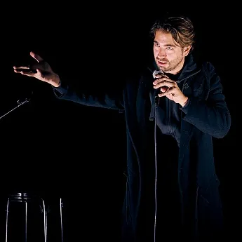 Hamlet.01