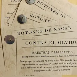 Botones de Nácar Contra el Olvido: Maestros que Desaparecieron o Fueron Asesinados en la Guerra Civil Española